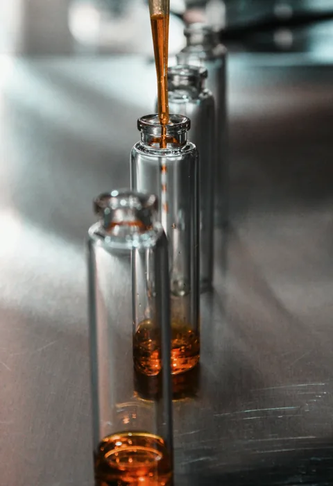 Parfum sur mesure Paris — Valentin Waterlot